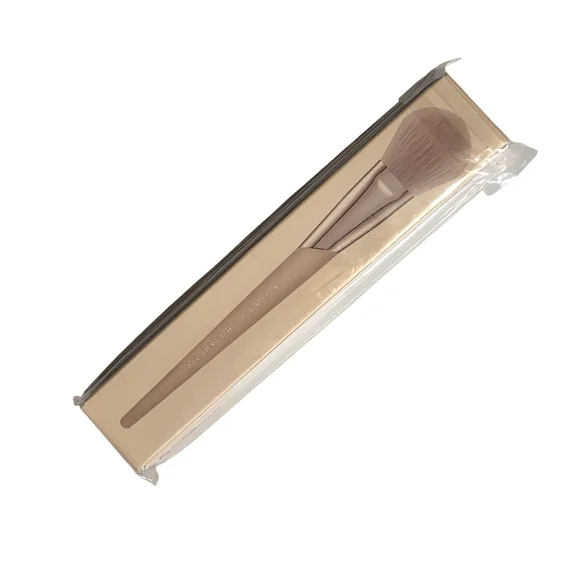 FENTY BEAUTY by Rihanna Sculpting Bronzer Brush #195 - Picture 3 of 6